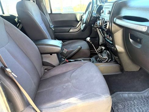 Used 2014 Jeep Wrangler Unlimited Sport w/ Dual Top Group image 37