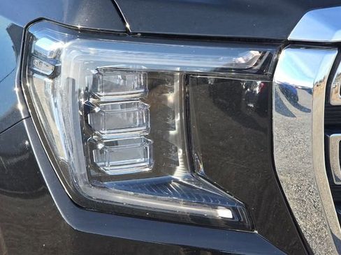 Used 2024 GMC Yukon SLT image 46