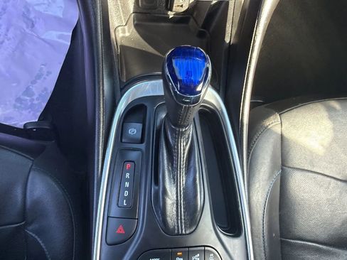 Used 2018 Chevrolet Volt Premier w/ Driver Confidence Package FWD image 19