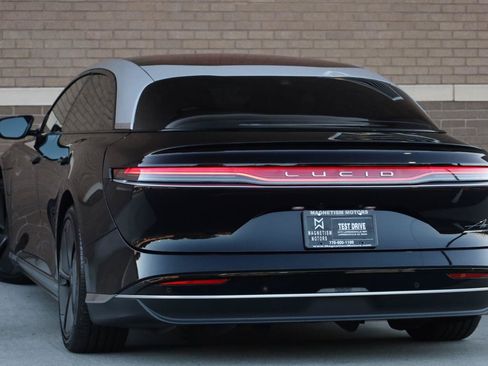 Used 2025 Lucid Air Touring AWD/4WD image 9