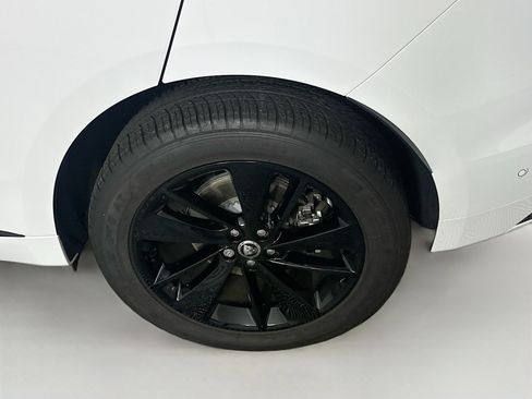 Used 2025 Jaguar F-PACE R-Dynamic S image 11