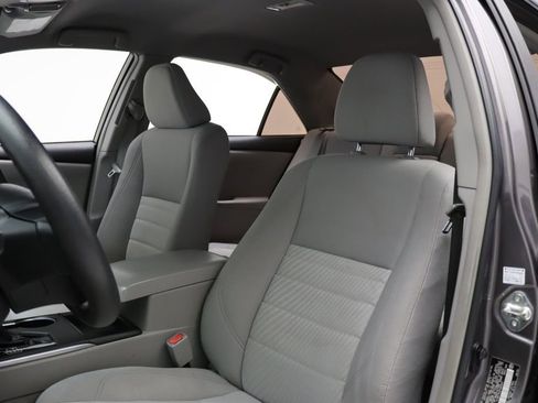 Certified 2015 Toyota Camry LE image 13