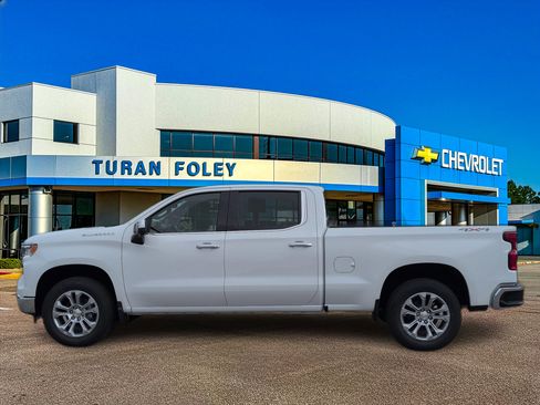 New 2026 Chevrolet Silverado 1500 LTZ w/ LTZ Premium Package image 2