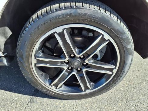 Used 2021 Ford Expedition Limited AWD/4WD image 13