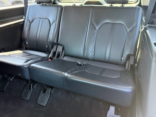 Used 2019 Ford Expedition Max Platinum RWD image 18