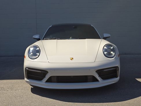 Certified 2023 Porsche 911 Carrera GTS image 6
