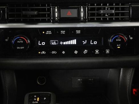 Certified 2025 Nissan Pathfinder SV FWD image 23