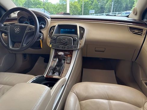 Used 2010 Buick LaCrosse CXL FWD image 25