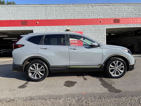 Used 2022 Honda CR-V Touring image 2