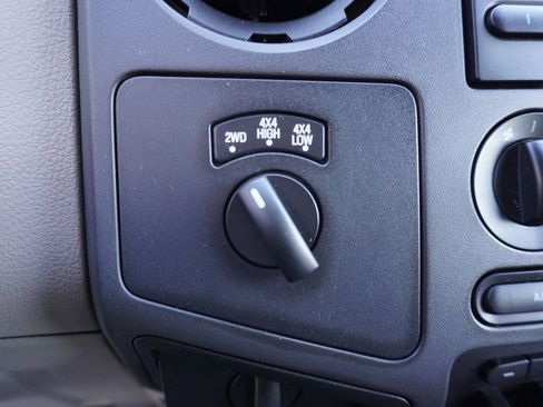 Used 2010 Ford F350 XL image 19