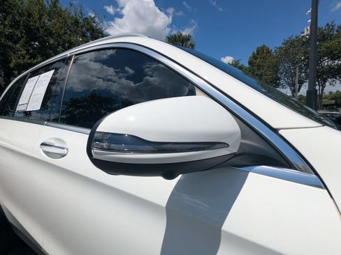 Certified 2022 Mercedes-Benz GLC 43 AMG 4MATIC image 25