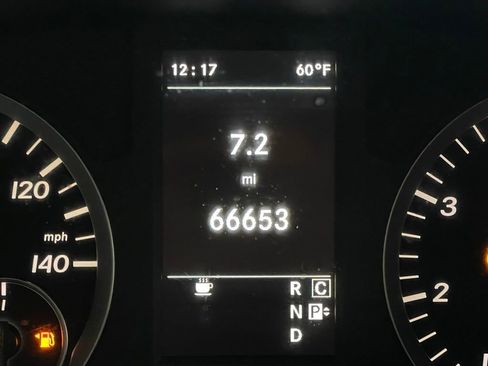 Used 2018 Mercedes-Benz Metris Passenger w/ Premium Exterior Package image 31