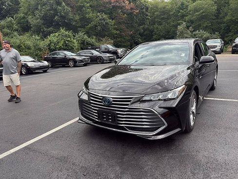 Used 2019 Toyota Avalon XLE w/ Moonroof Package FWD image 6