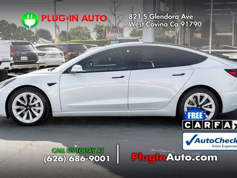 Used 2021 Tesla Model 3 Standard Range Plus image 5