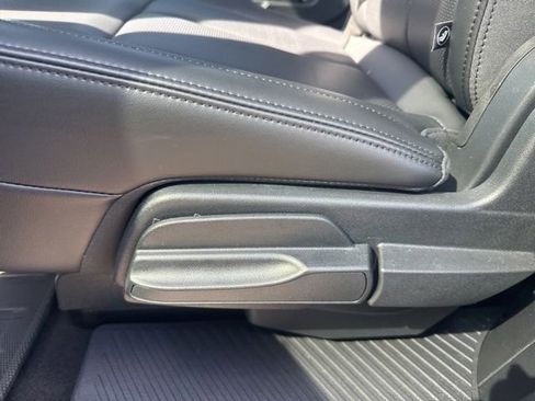Used 2024 Ford Expedition XLT AWD/4WD image 27