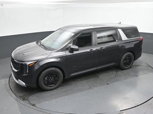 Used 2026 Kia Carnival FWD image 35