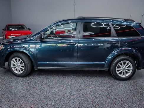 Used 2013 Dodge Journey SXT w/ Flexible Seating Group FWD image 3