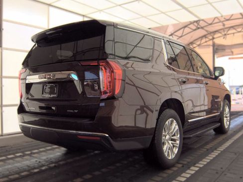 Used 2023 GMC Yukon SLT w/ Max Trailering Package AWD/4WD image 2