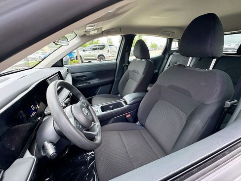 Used 2025 Nissan Kicks S FWD image 10