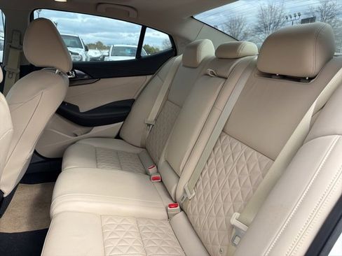 Used 2017 Nissan Maxima Platinum w/ Medallion Package image 17