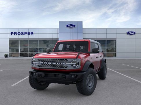 New 2025 Ford Bronco Badlands image 2