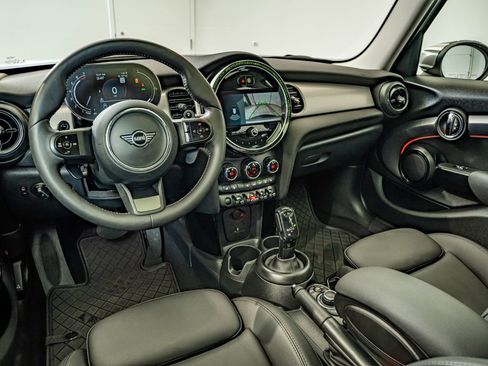 Used 2024 MINI Cooper S FWD image 28