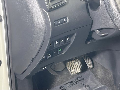 Used 2020 Nissan Rogue SL w/ Premium Package image 10