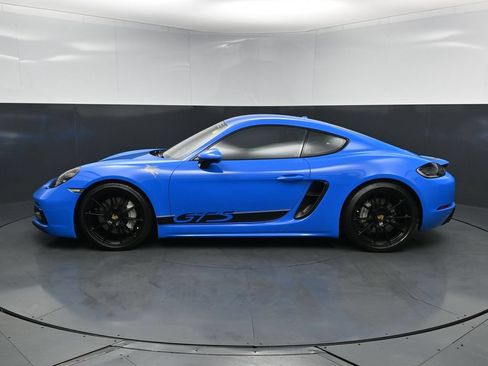 Used 2024 Porsche 718 Cayman GTS RWD image 2