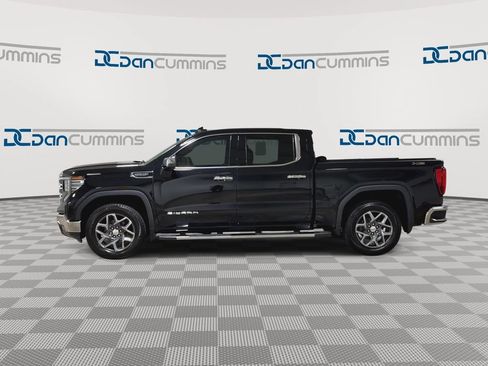 Used 2022 GMC Sierra 1500 SLT w/ SLT Premium Plus Package AWD/4WD image 5