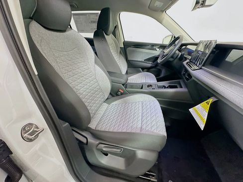 New 2026 Volkswagen Tiguan S image 24