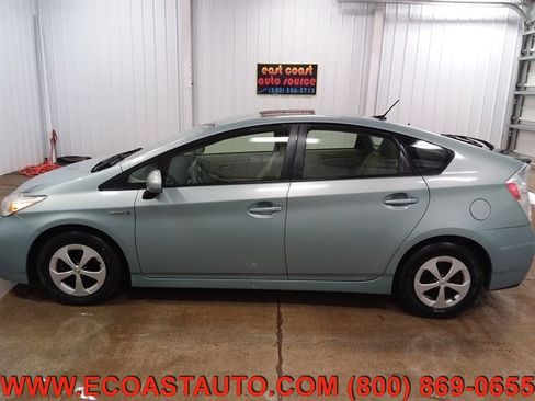 Used 2014 Toyota Prius Three image 5