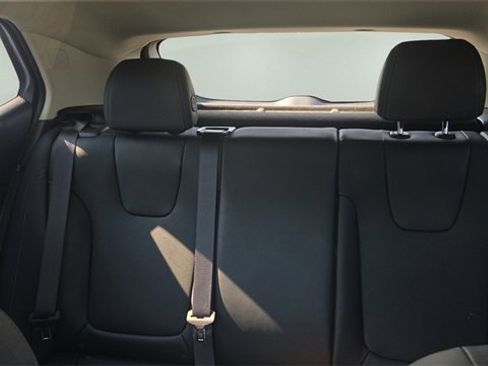 Used 2025 Buick Encore GX Sport Touring image 15