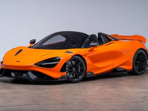 Used 2022 McLaren 765LT RWD image 6