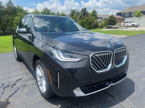 Used 2025 BMW X3 xDrive30i w/ Convenience Package AWD/4WD image 3