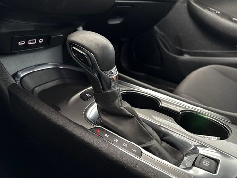 Used 2024 Chevrolet Malibu LT FWD image 22
