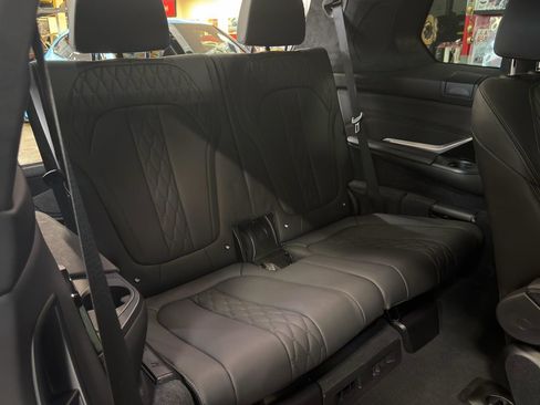 Used 2023 BMW X7 M60i w/ Executive Package AWD/4WD image 26