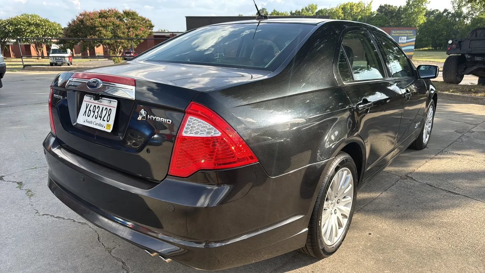 Used 2010 Ford Fusion Hybrid FWD image 5