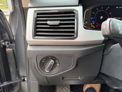 Used 2022 Volkswagen Atlas SE FWD image 15