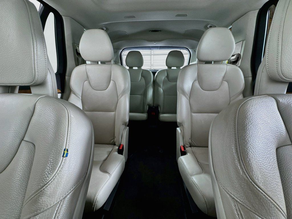 Used 2022 Volvo XC90 T6 Momentum w/ Advanced Package AWD/4WD image 17