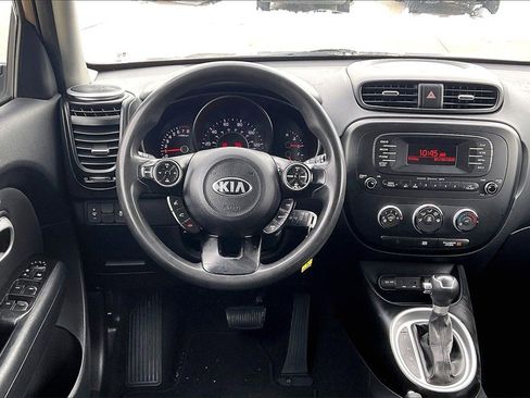 Used 2015 Kia Soul Base image 5