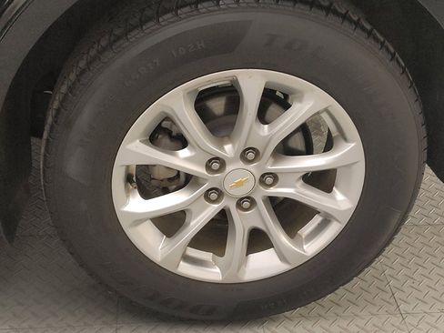 Used 2020 Chevrolet Equinox LS image 31