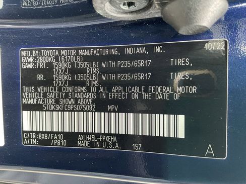 Used 2023 Toyota Sienna LE AWD/4WD image 39