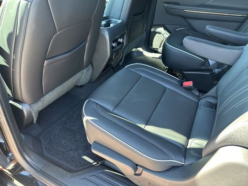 New 2026 Buick Enclave Avenir w/ Super Cruise Package image 18