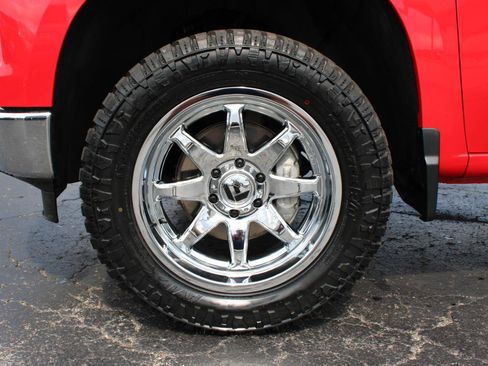 Used 2024 Chevrolet Silverado 1500 LT AWD/4WD image 46
