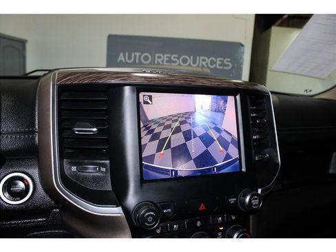 Used 2020 RAM 1500 Laramie image 36