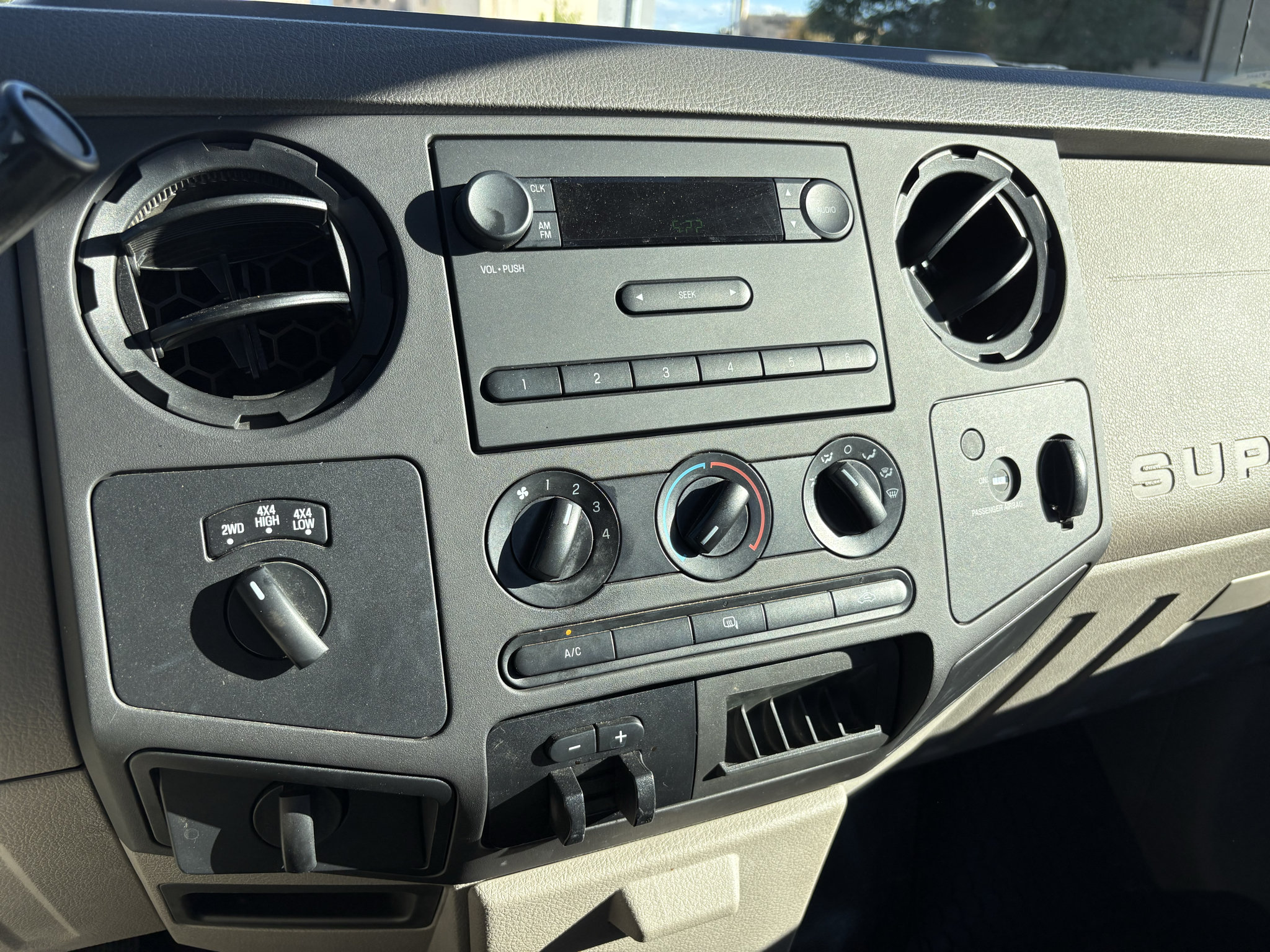 Used 2009 Ford F250 XLT AWD/4WD image 29