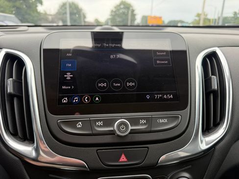 Used 2020 Chevrolet Equinox LT FWD image 20