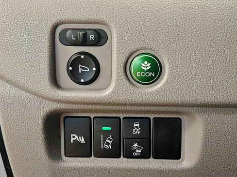 Used 2018 Honda Pilot Elite image 27