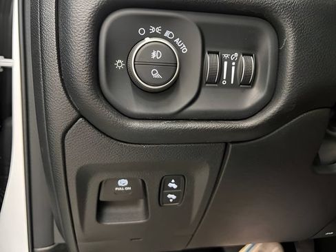 Used 2024 RAM 1500 Laramie AWD/4WD image 20