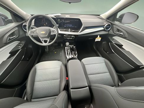 New 2025 Chevrolet Trax LT w/ LT Convenience Package image 19